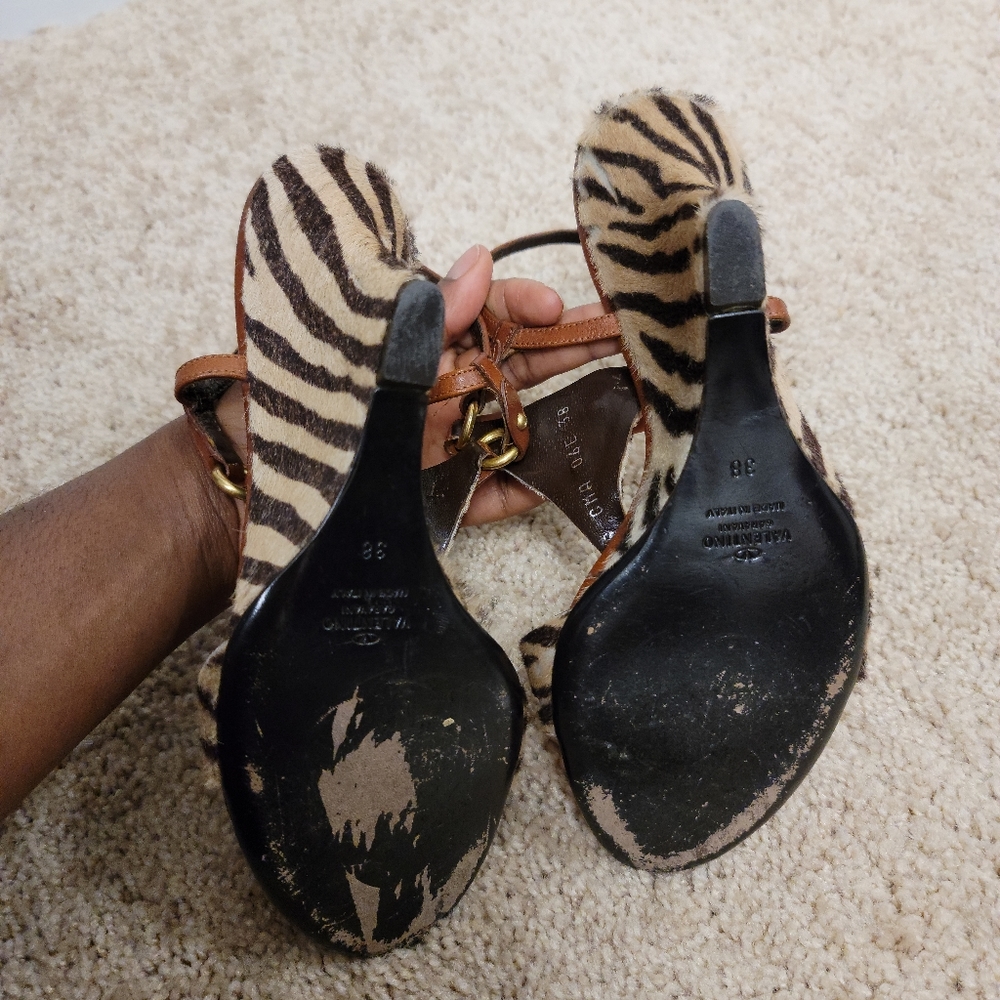 Valentino Garavani Brown Leather and Zebra-Print Stud Sandals - Picture 7 of 7